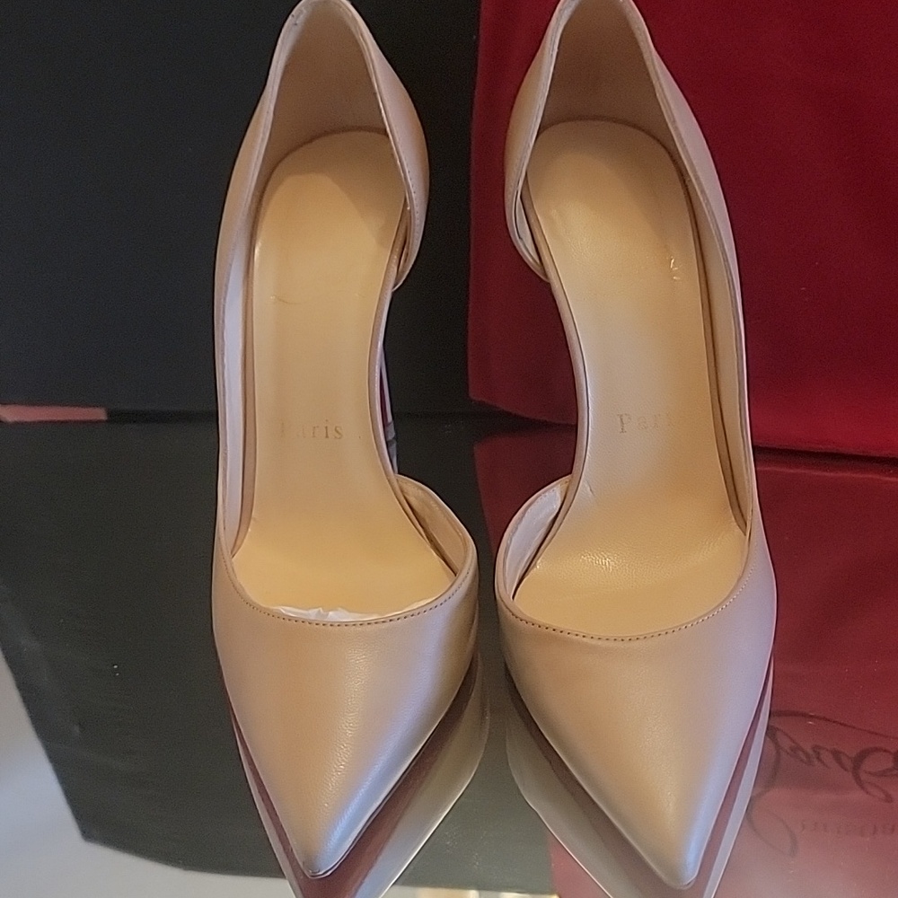 Christian Louboutins Iriza 100 Heel Nude Sz 35.5 - Picture 2 of 15